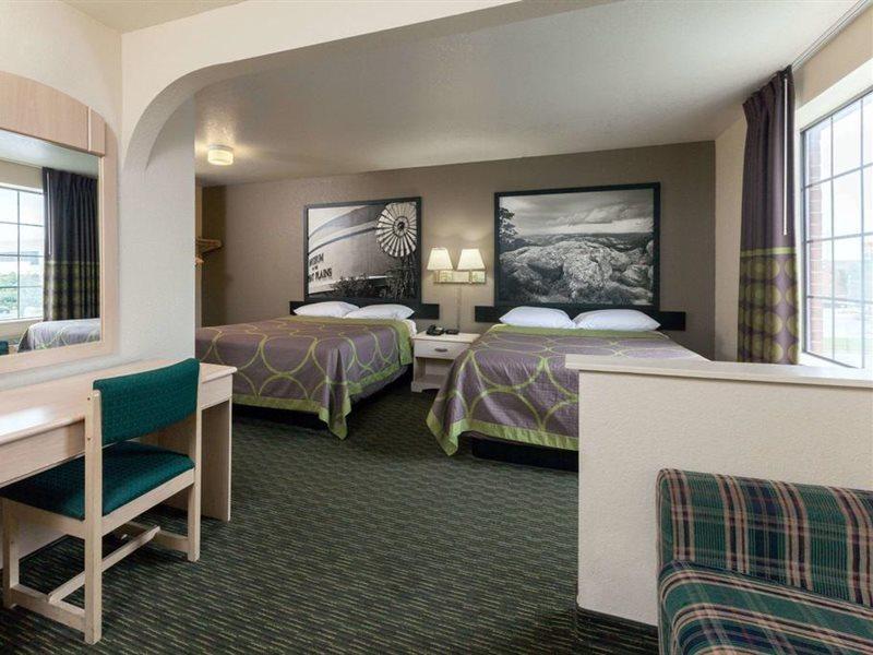 Super 8 By Wyndham Tulsa/Downtown/East Ξενοδοχείο Εξωτερικό φωτογραφία