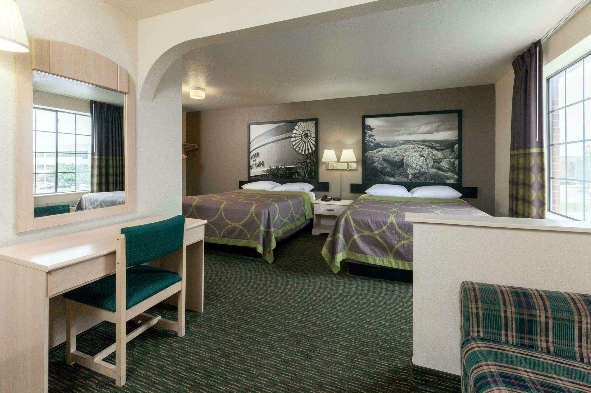 Super 8 By Wyndham Tulsa/Downtown/East Ξενοδοχείο Εξωτερικό φωτογραφία